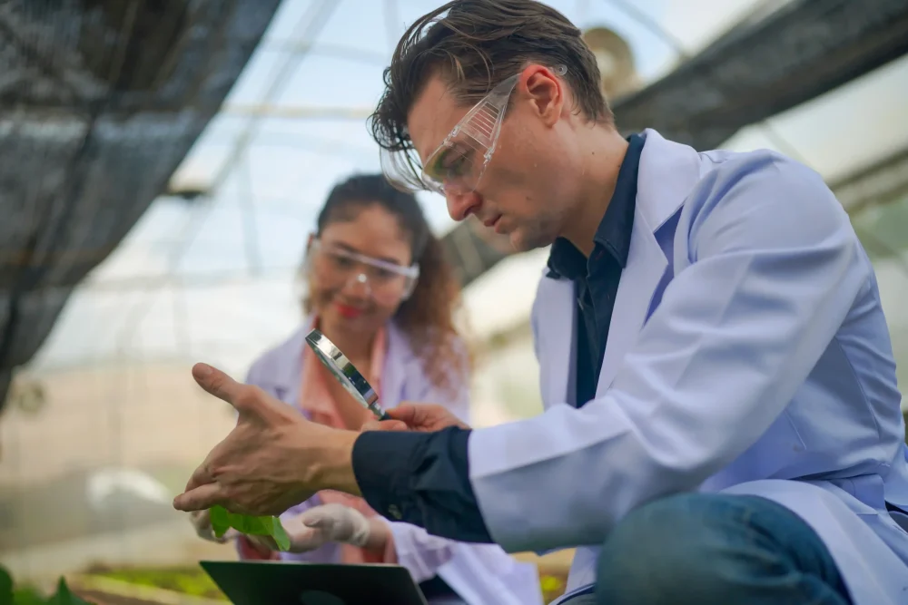 scientist-collecting-hydroponic-vegetables-sample-2026-01-07-07-28-43-utc